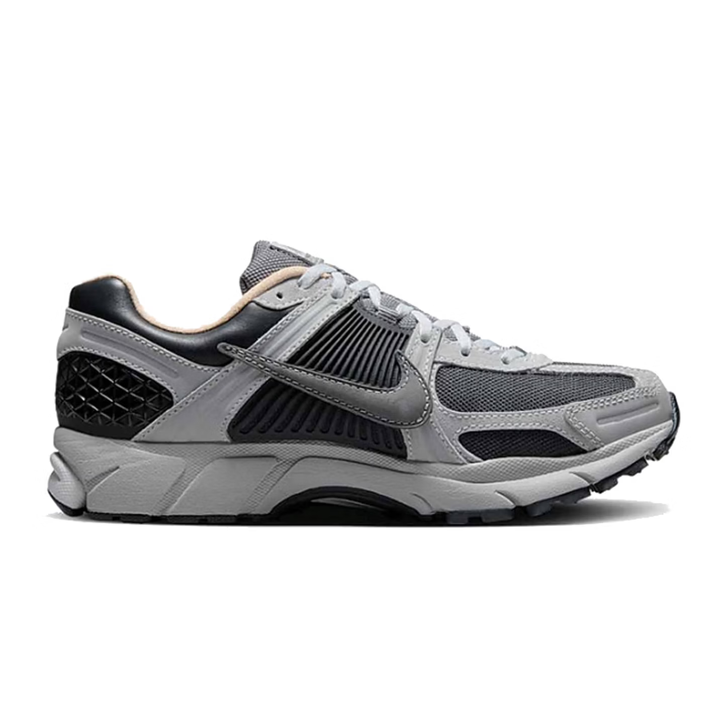 Nike Zoom Vomero 5 Soft, Comfo - Men'S Shoes Nike Black ulasan dan harga
